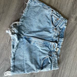 Levi’s shorts